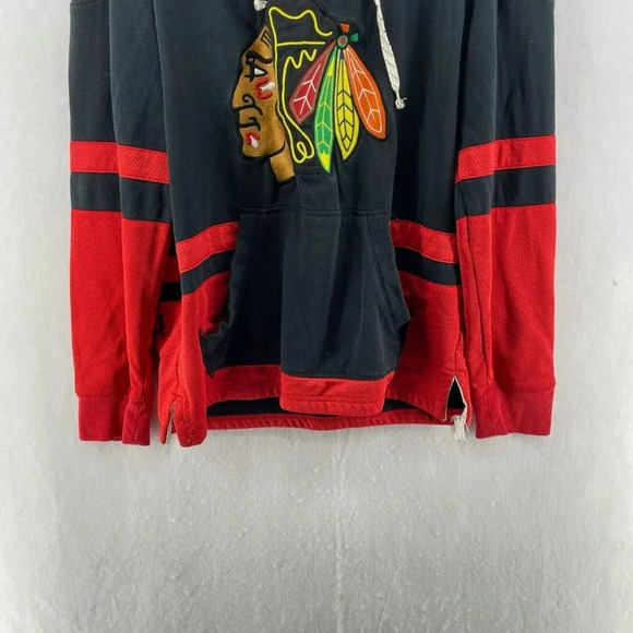 NHL Hoodie Men's Sz M Black Red Chicago Blackhawks Striped Embroidered Logo - Picture 7 of 12